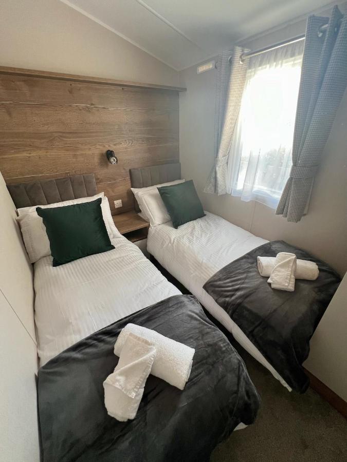 Silver Birch Lodge 阿维莫尔 外观 照片