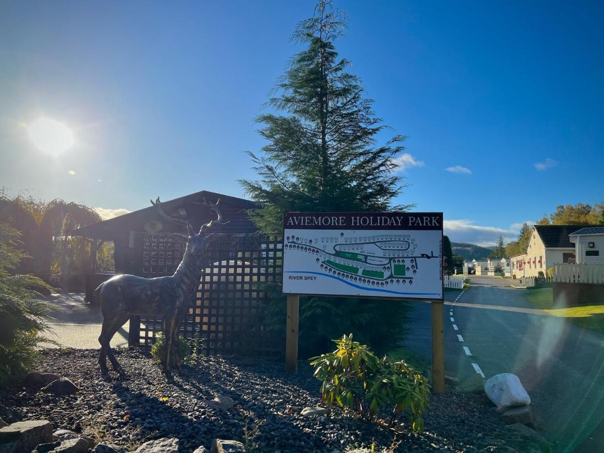 Silver Birch Lodge 阿维莫尔 外观 照片