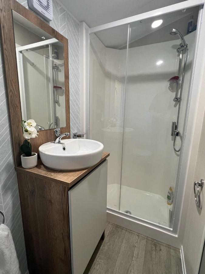Silver Birch Lodge 阿维莫尔 外观 照片