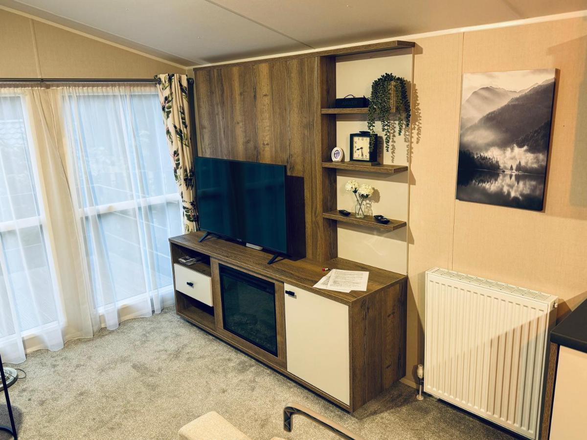 Silver Birch Lodge 阿维莫尔 外观 照片